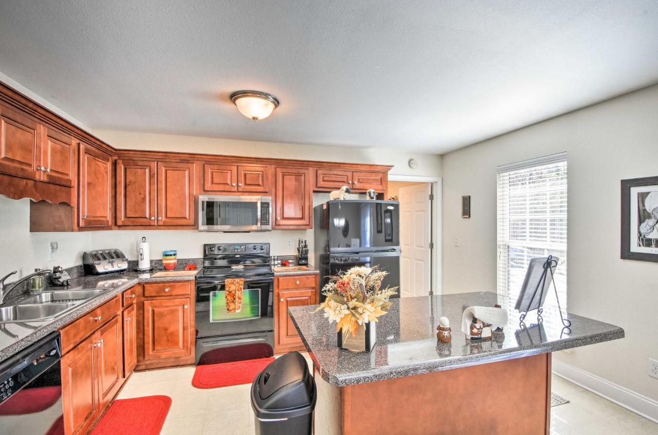 Blairsville Home With Deck And Stunning Mountain Views Hood Екстер'єр фото
